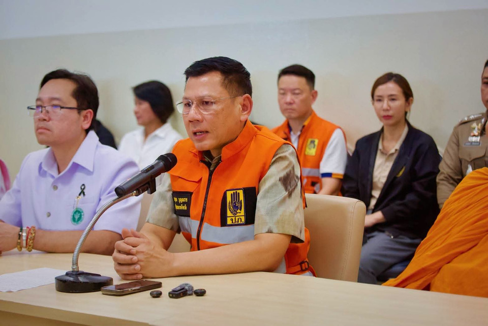  ผู้ว่าฯ มุกดาหารแถลงเหตุสลด กระบะชนพระธุดงค์ มรณภาพ 8 รูป เร่งช่วยผู้บาดเจ็บ 