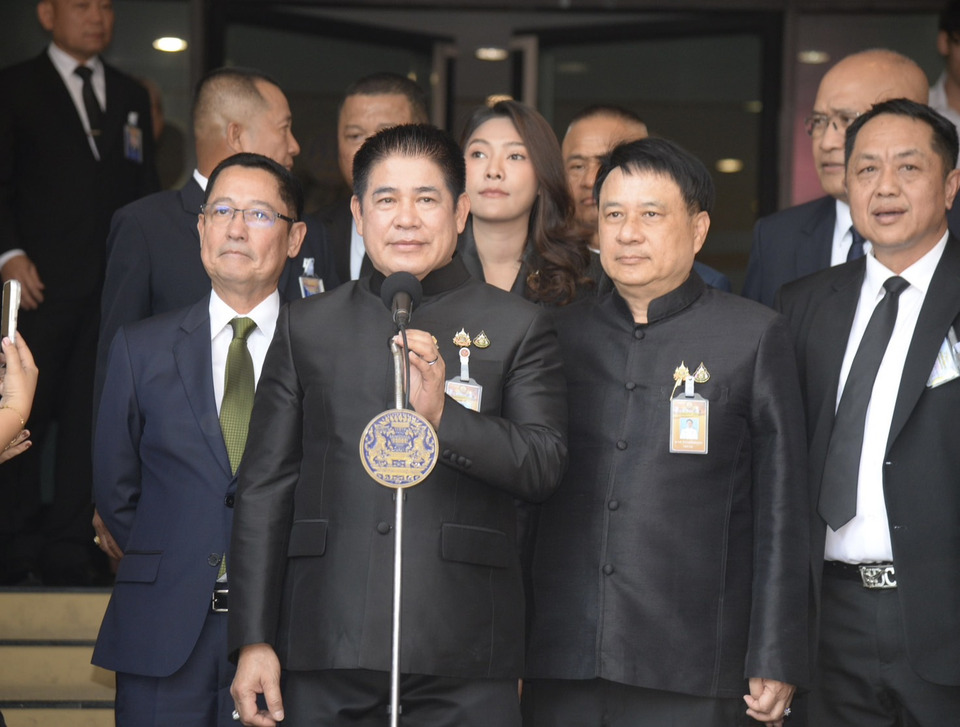 ”ธรรมนัส“ เผย ยังไม่คุย “อนุทิน” จัดตั้ง รบ. เมินกระแส ภท.ทิ้งกธ. ยัน ไร้เหตุหมางใจ เปรย สมการการเมืองไม่ใช่ 1 + 1 เป็น 2 