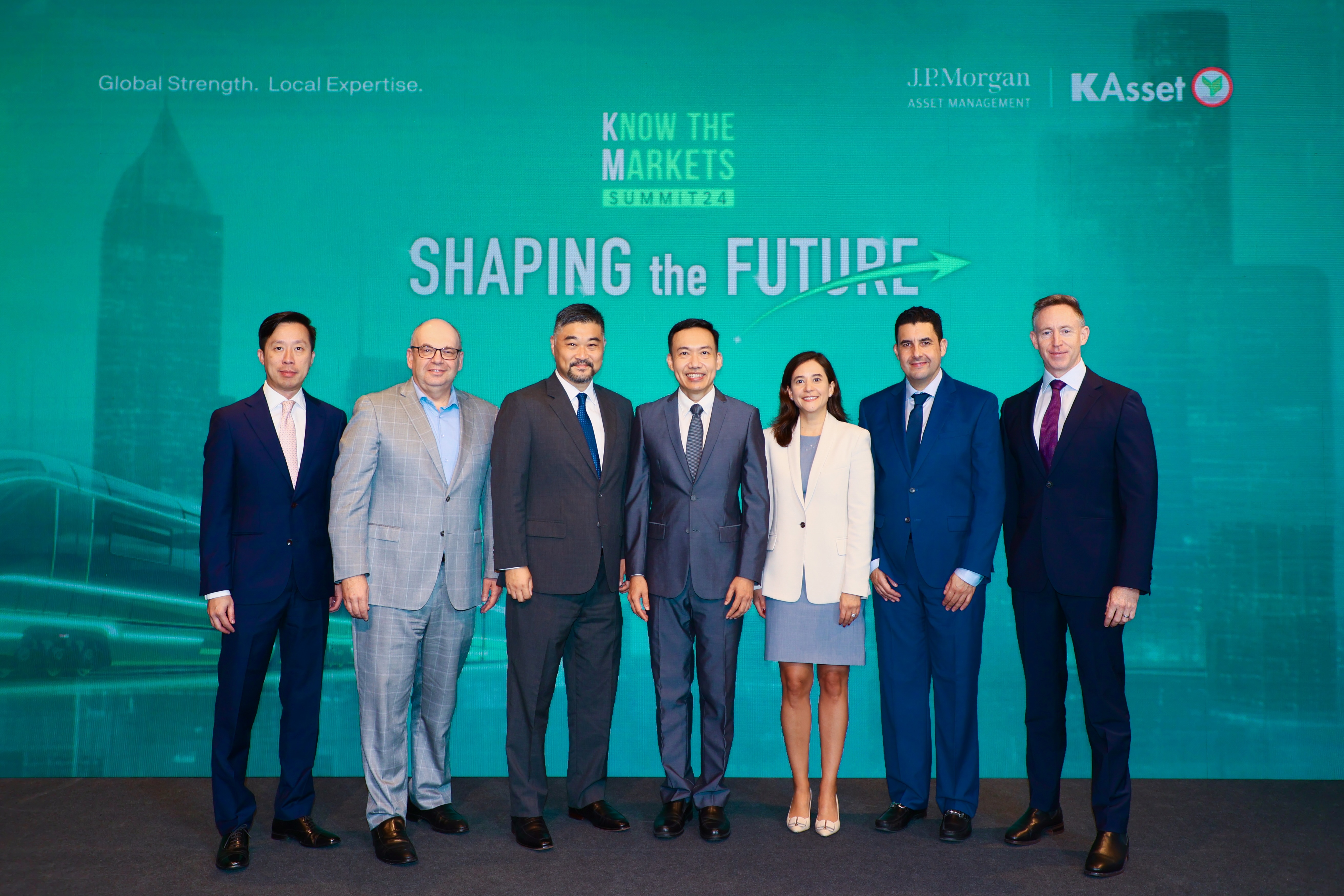 เปิดมุมมองการลงทุนแห่งอนาคต ในงานสัมมนา Know The Markets Summits 2024 : Shaping the Future
