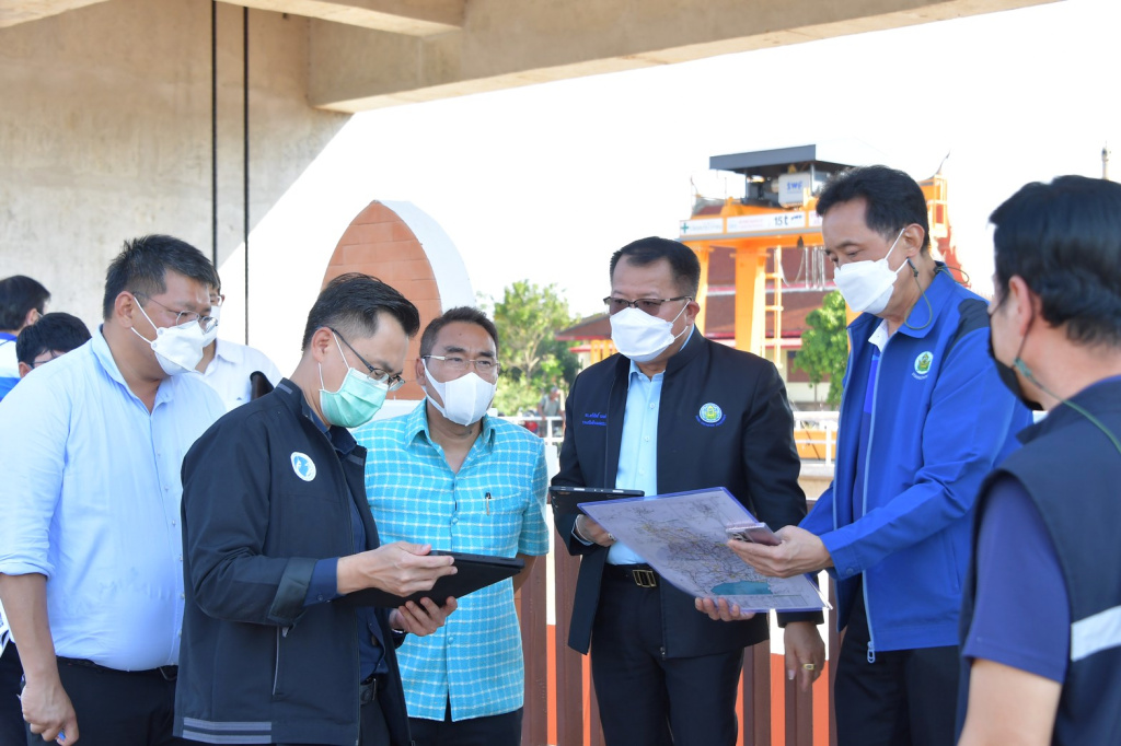 "รองฯทวีศักดิ์" ลุยพื้นที่อยุธยา ติดตามสถานการณ์น้ำ อ.บางบาล 