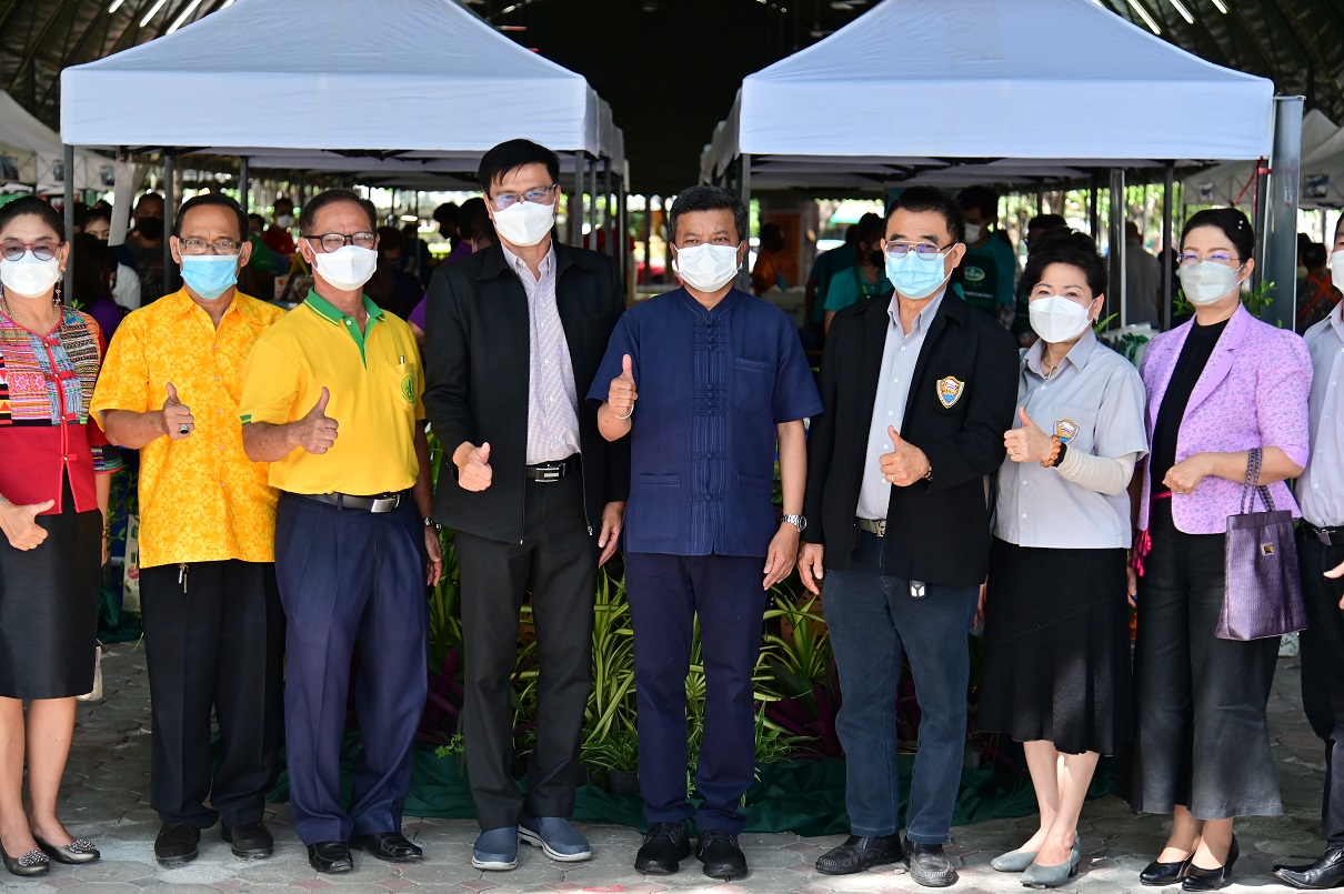 รุกตลาดสินค้าราคาประหยัดบรรเทาทุกข์ประชาชนนครปฐม 
