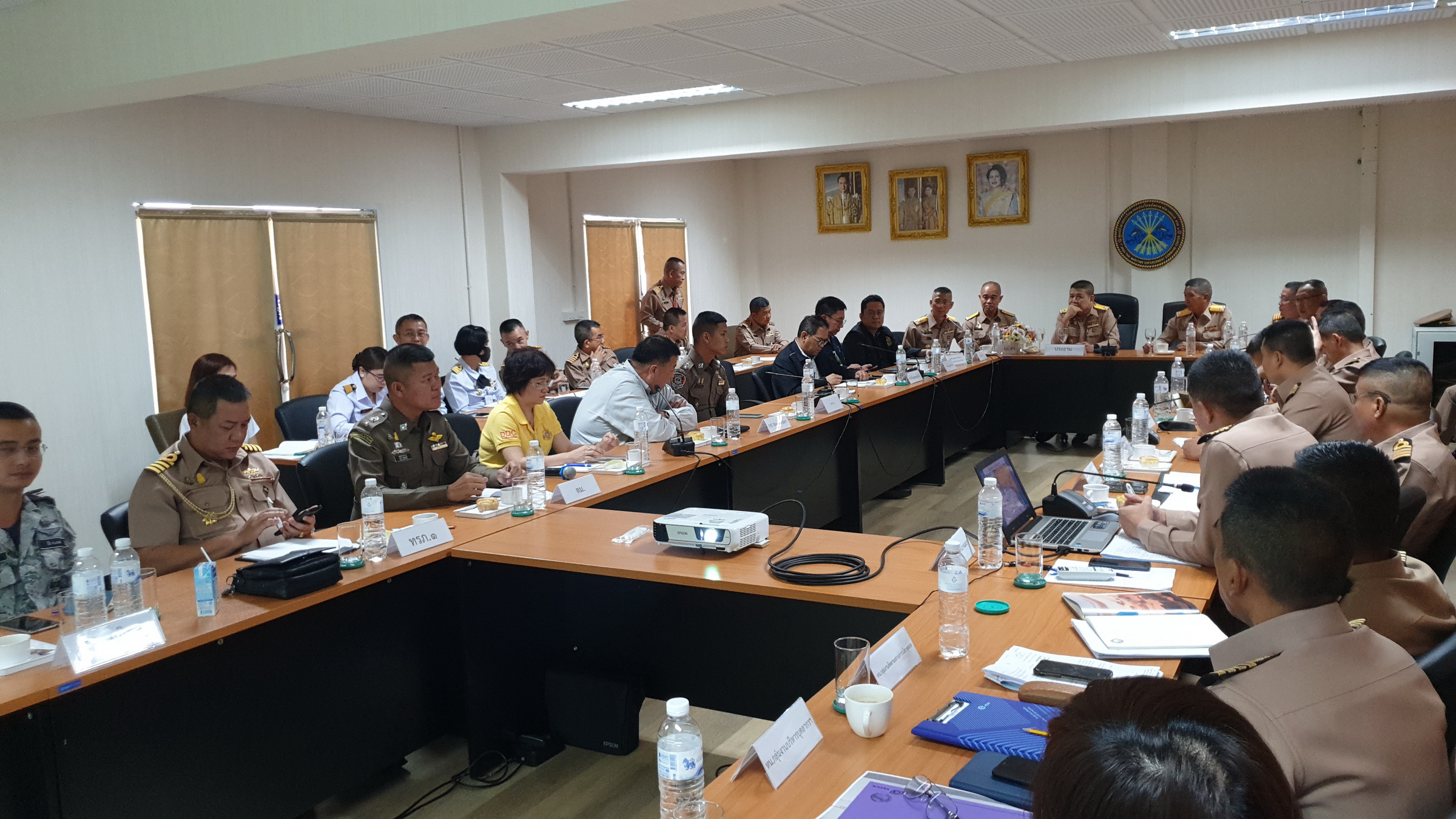 ศรชล.ภาค 1 ประชุมเตรียมรองรับเรือท่องเที่ยวพร้อมลูกเรือ 2,257 ชีวิตในทะเลป้องภัยเชื้อโคโรน่า 