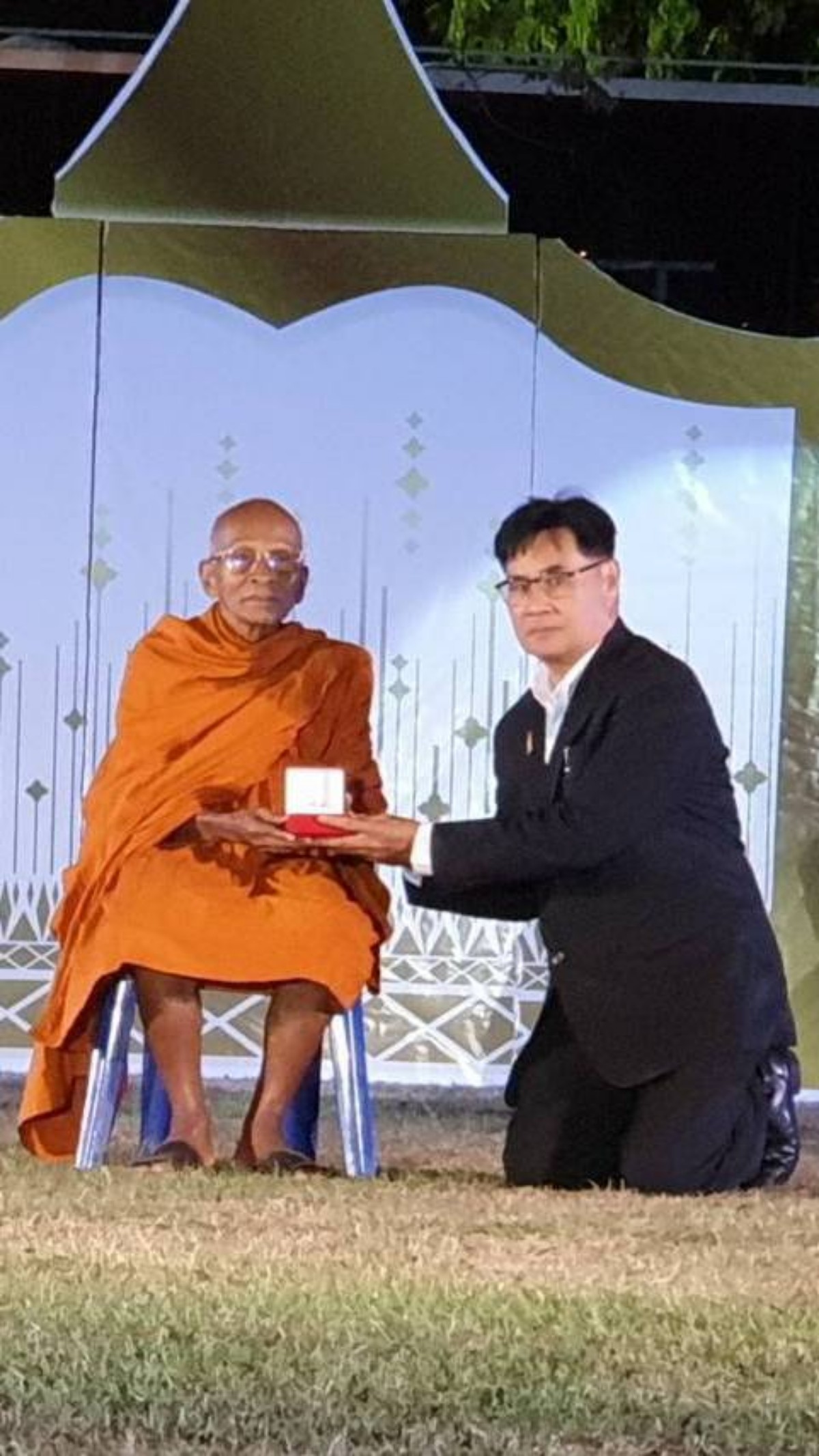 มหาวิทยาลัยราชภัฏรำไพพรรณี จ.จันทบุรี ถวายรางวัล เพชรวัฒนธรรมถิ่นบูรพา สาขาศาสนาและสังคม แด่ พระครูประดิษฐ์ศาสนาการ