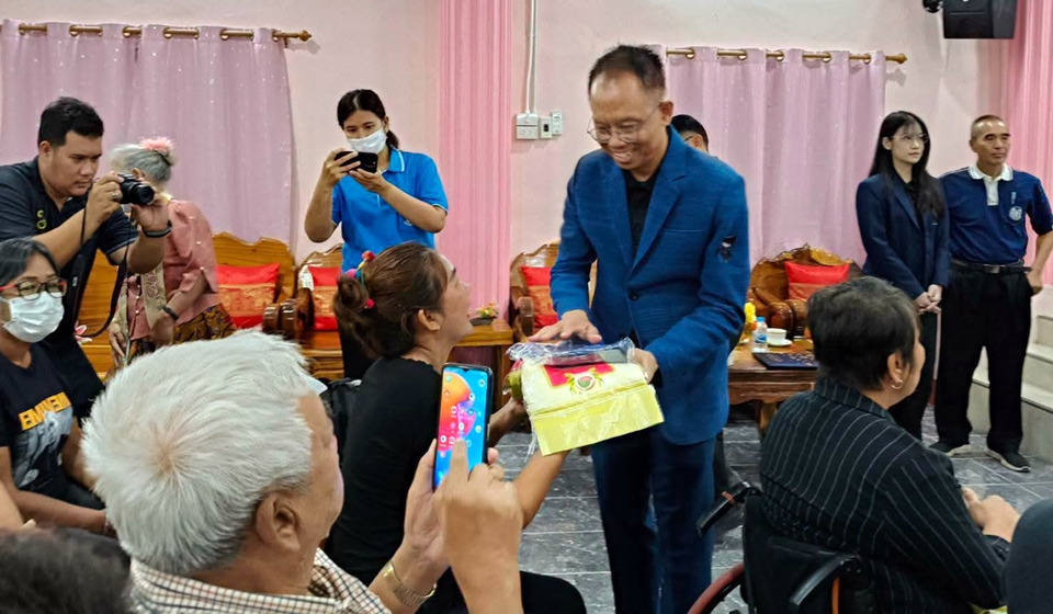 สมาคมคนพิการอ่างทอง “เสริมพลังสิทธิคนพิการ” สร้างความเท่าเทียม เสริมศักยภาพคนพิการและผู้ดูแล