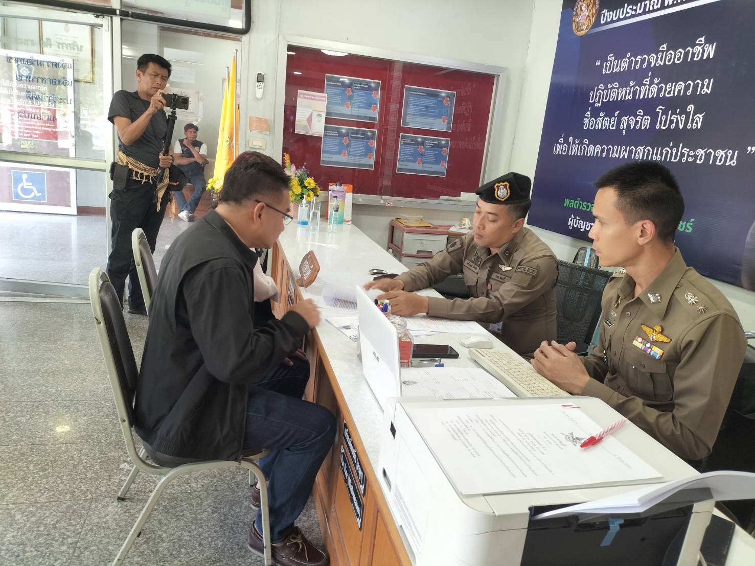 ผู้ว่าฯลพบุรีเอาจริงสั่งยกระดับมาตรการลดการเผาบูรณาการเชิงรุกพร้อมกันทั้ง 11 อำเภอตรวจ 24 ชั่วโมง 