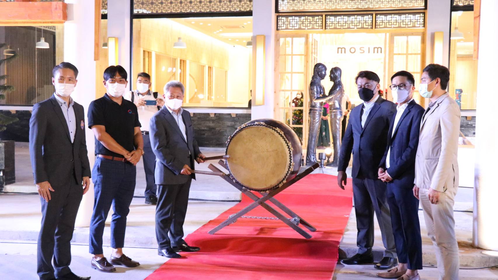 เปิดรับปีเสือทอง! “โมซิม” คลังคาซ่าโคราช ทุ่ม 10 ล้าน ผุดร้านปิ้งย่างสไตล์เกาหลีแท้ เสริมแกร่ง NEW CBD