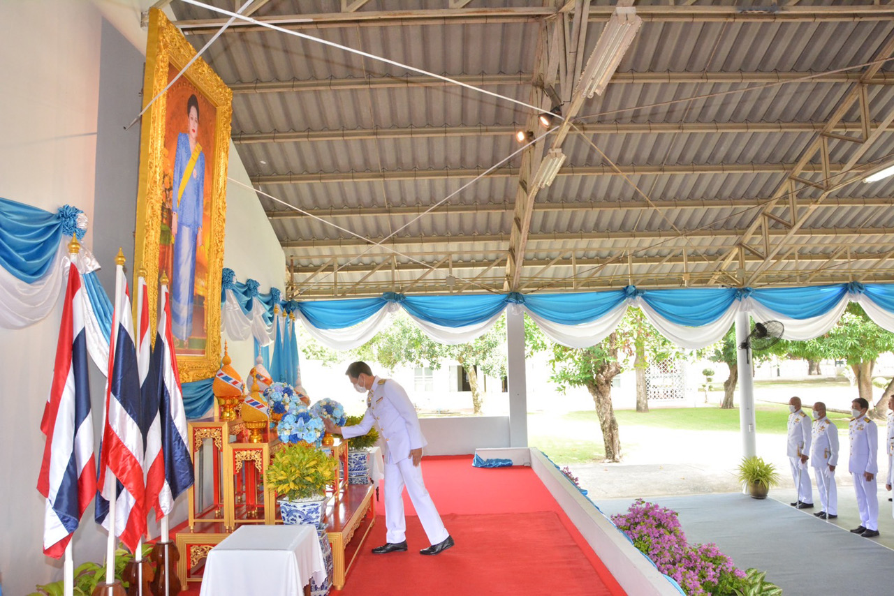 ผู้ว่าฯอยุธยา นำข้าราชการ พสกนิกรทุกหมู่เหล่า ร่วมลงนามถวายพระพรชัยมงคลสมเด็จพระบรมราชชนนีพันปีหลวง