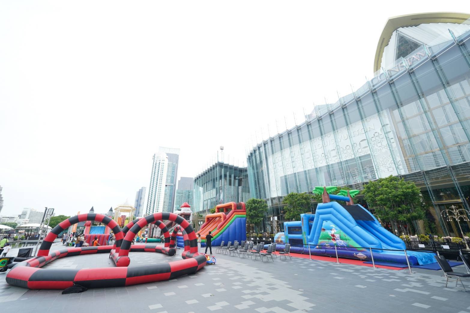 ท่องโลกกาแล็กซีฉลองวันเด็กในงาน “The ICONIC Children's Playground 2025” มาเป็นนักบินอวกาศตะลุยกิจกรรมแสนสนุก 