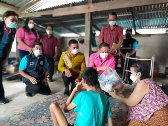 อำเภอเมืองยโสธร ร่วมกับ อบต.ดู่ทุ่ง เดินหน้าแก้ปัญหาความยากจนทุกช่วงวัย