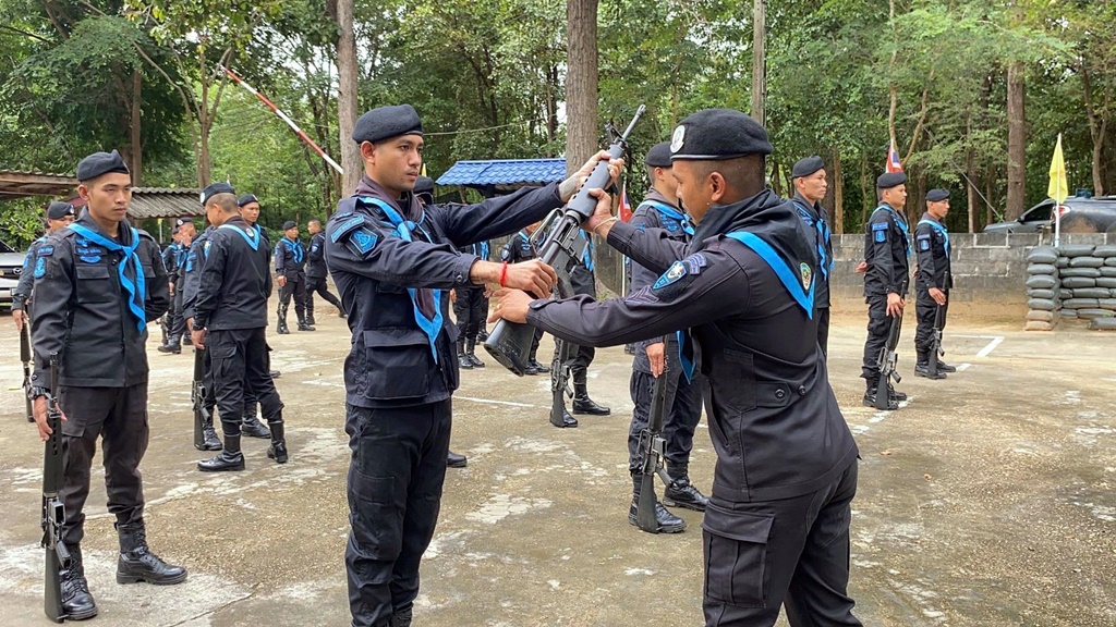 ฉก.ทพ.2105 มุกดาหาร สุ่มตรวจหาสารเสพติดกำลังพลตามนโยบายกองทัพบก
