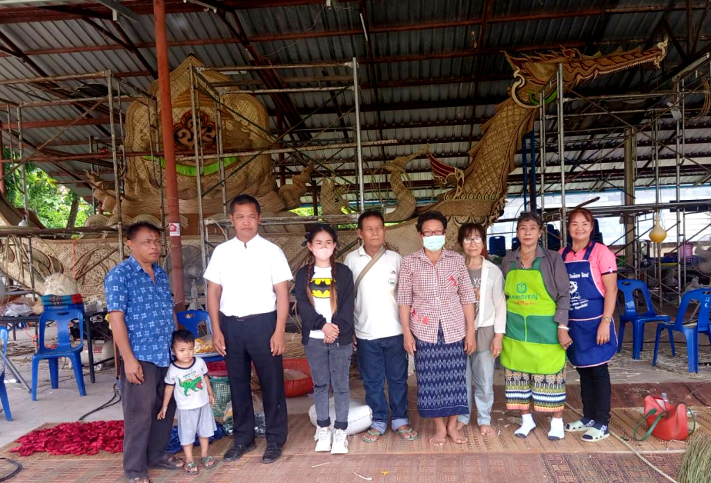 ชาวสกลนคร สืบสานประเพณีไหลเรือไฟ บวงสรวงไหว้สา "พญาเต่างอย"