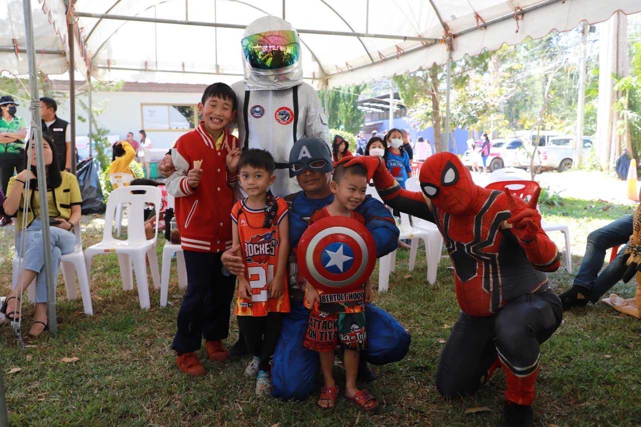 ซุปเปอร์ฮีโร่ บุกโรงพยาบาลปากช่องนานา ส่งมอบความสุขให้เด็กป่วย วันเด็กแห่งชาติ
