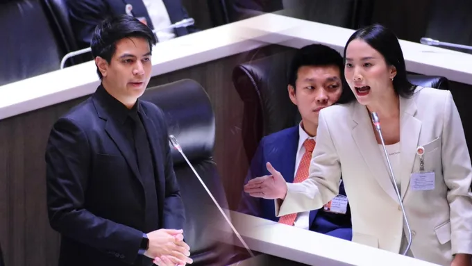 เดือดกลางสภา! "ไอติม-ไอซ์" ซัดรัฐบาลเล่นเกมยื่นญัตติด่วนแก้ไฟใต้ หวังเตะถ่วงสกัดอภิปราย กกต. ก่อนระบบลงคะแนนล่มต้องพักประชุม