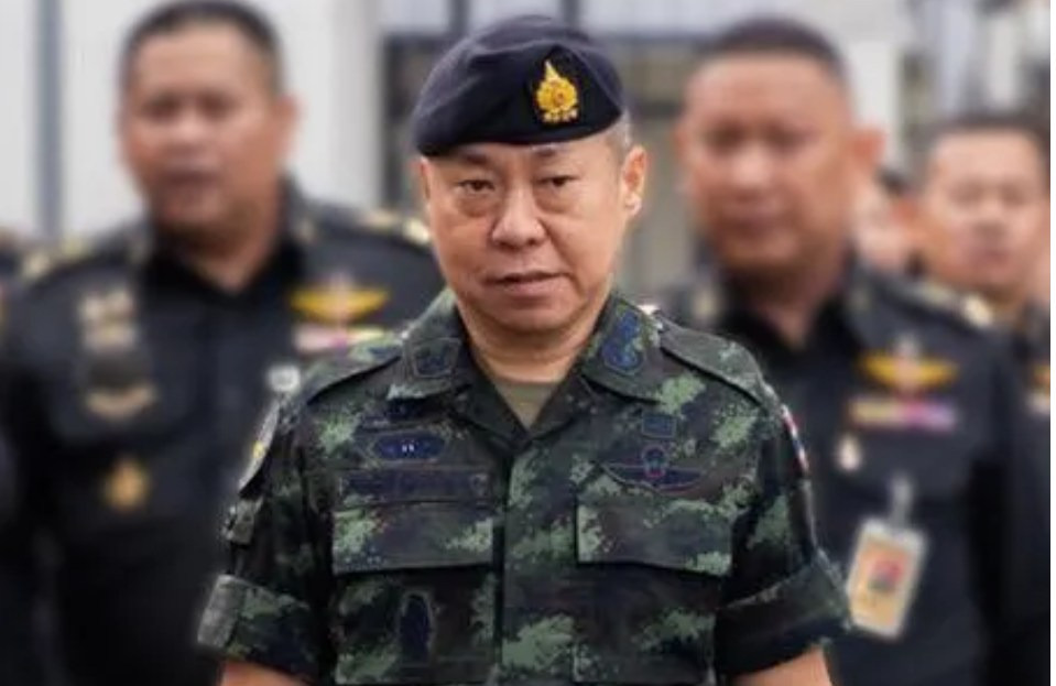 “เสธ.ทบ.” ลั่นกองทัพจะไม่ยอมให้ใครมารังแก ปชช. พร้อมใช้กำลังตอบโต้ “เขมร” หากยังไม่เลิกก่อกวน