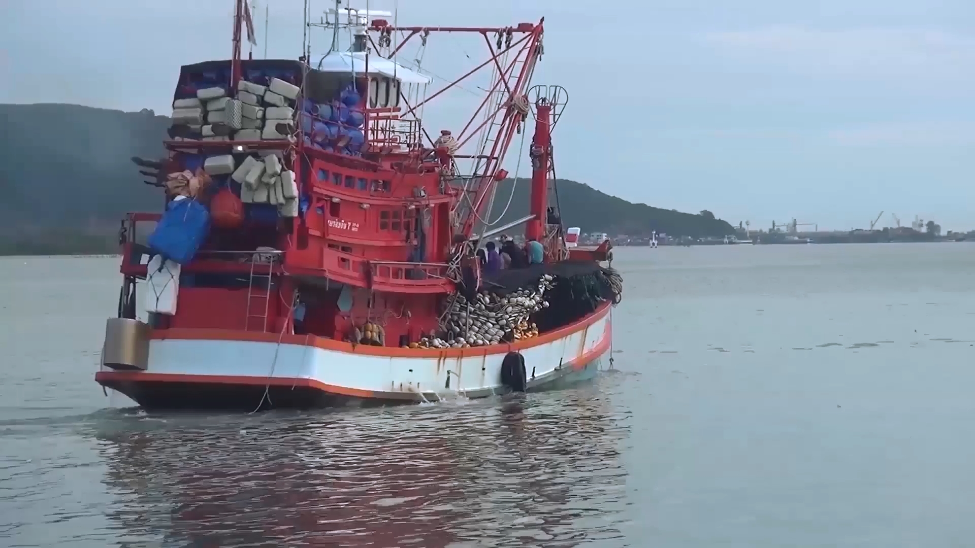 สมาคมประมงสงขลาเตือนเรือประมงในอ่าวไทยตอนบนเฝ้าระวังพายุไต้ฝุ่นโนรู