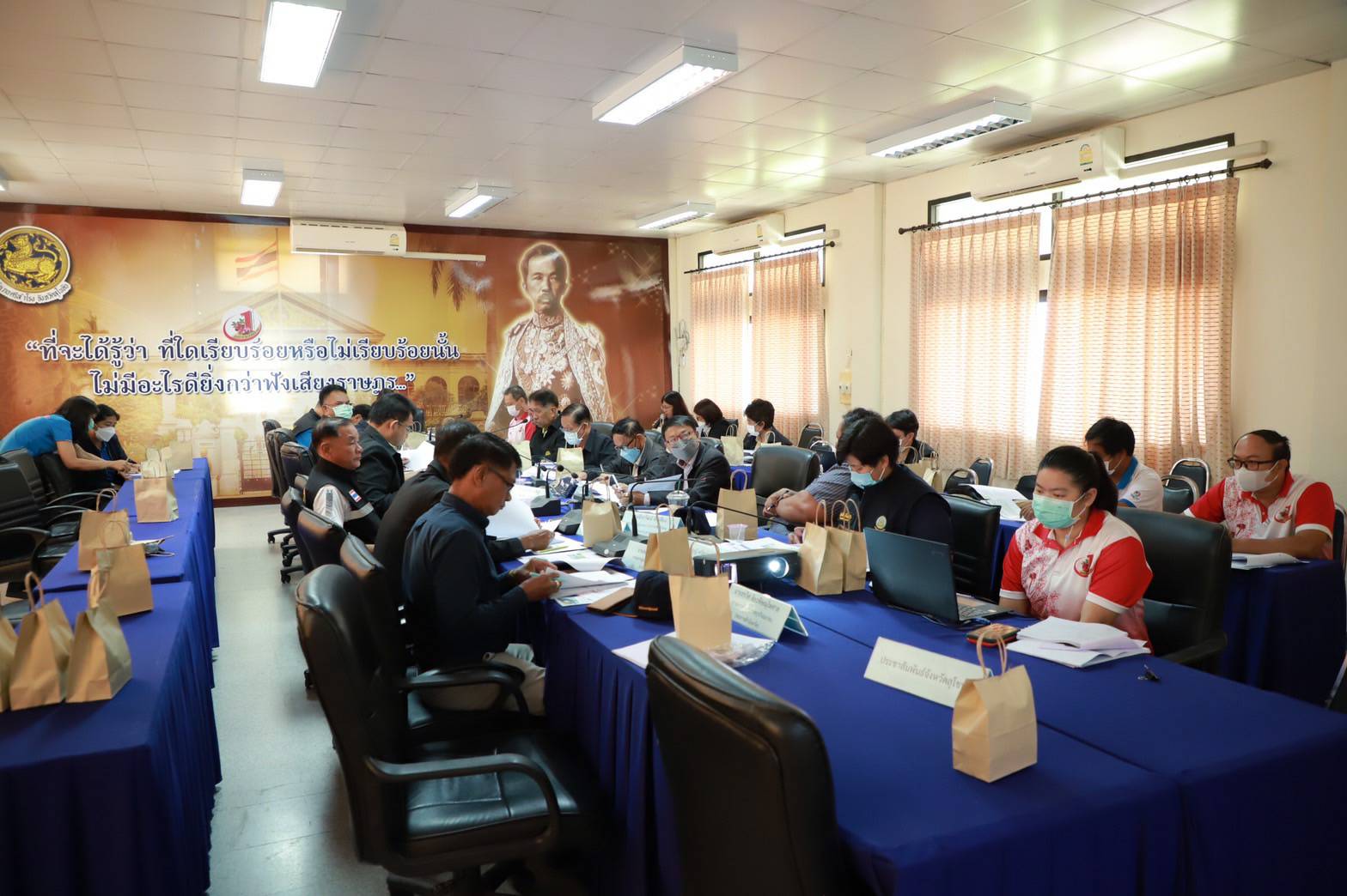 ผู้ตรวจราชการสำนักนายกรัฐมนตรีเขต17 เข้มลงตรวจโครงการปรับปรุงระบบระบายน้ำที่สุโขทัย