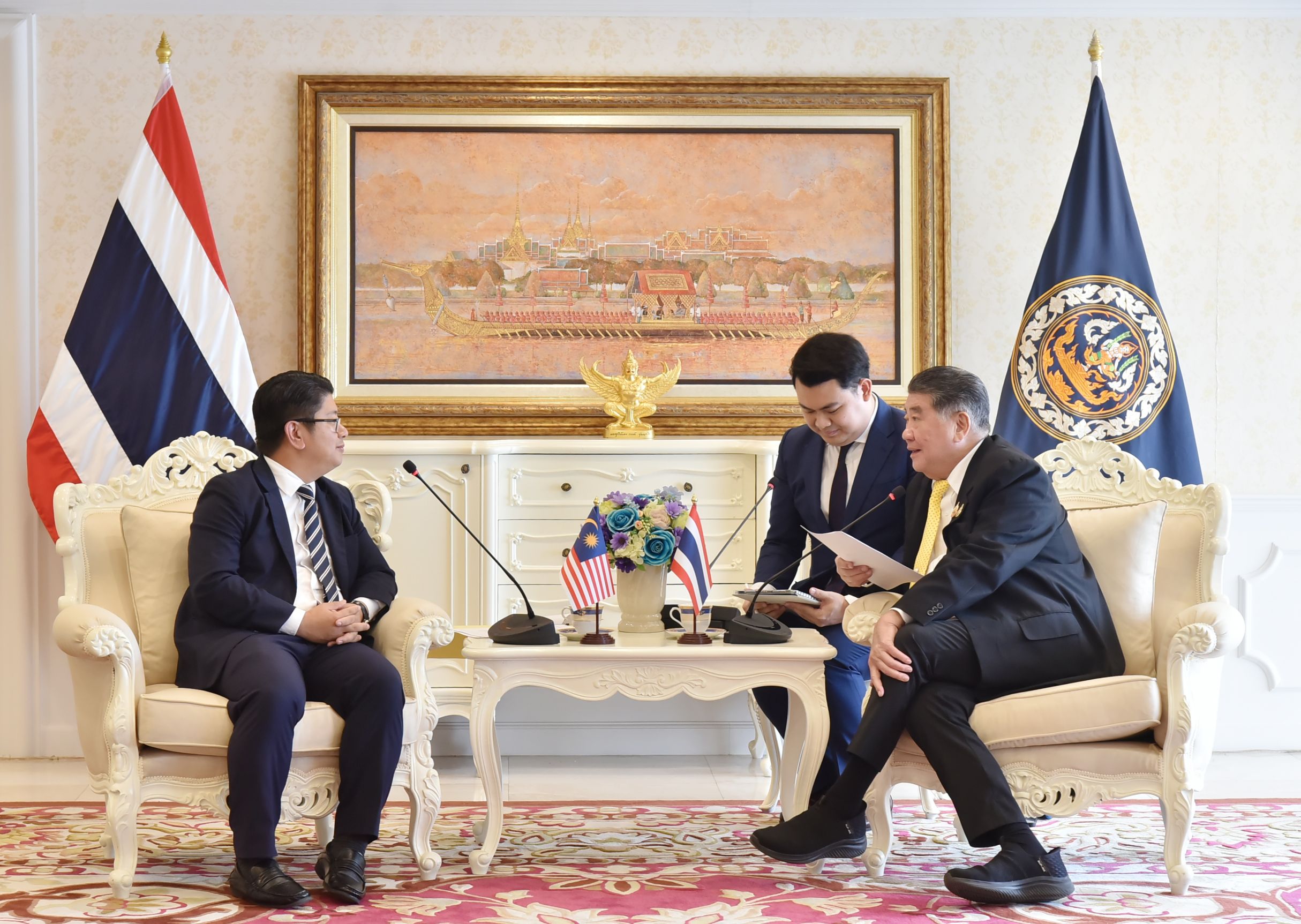 "ภูมิธรรม" หารือรัฐมนตรีมาเลเซียร่วมมือผลักดันธุรกิจแฟรนไชส์ ดันมูลค่าการค้าไทย-มาเลเซียเติบโต