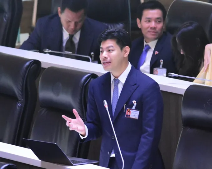 “ศุภณัฐ” ฉะกรมประมงละเลงงบผูกพันอควอเรียม เตือน 1.7 หมื่นอาคารเกษตรฯ เสี่ยงเป็น ‘ระเบิดเวลา’ ภาระงบประมาณ