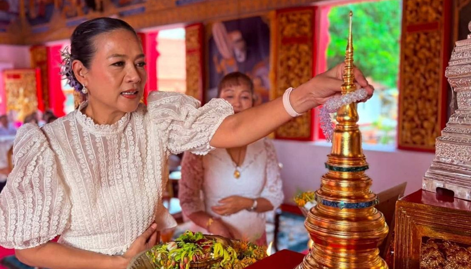 "กบ ปภัสรา" ชวนร่วมทอดกฐินสร้างเจดีย์พระธาตุ วัดทาหมึ่นข้าว จ.ลำพูน