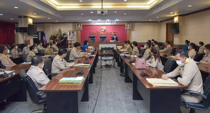 รองผู้ว่าฯฉะเชิงเทรา มอบนโยบายผู้ผ่านการสรรหาดำรงตำแหน่งสายงานผู้บริหาร 38 คน