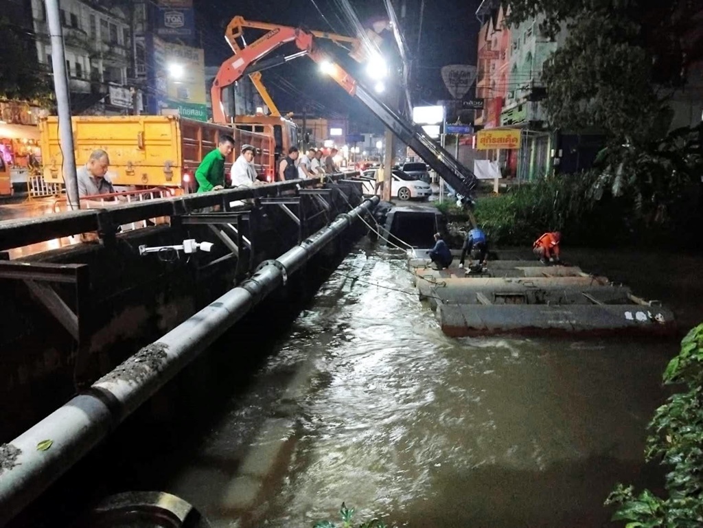 ใต้ฝนตกหนักต่อเนื่อง!! ชป.เร่งระบายน้ำ พร้อมสั่งเฝ้าระวังสถานการณ์น้ำใกล้ชิด