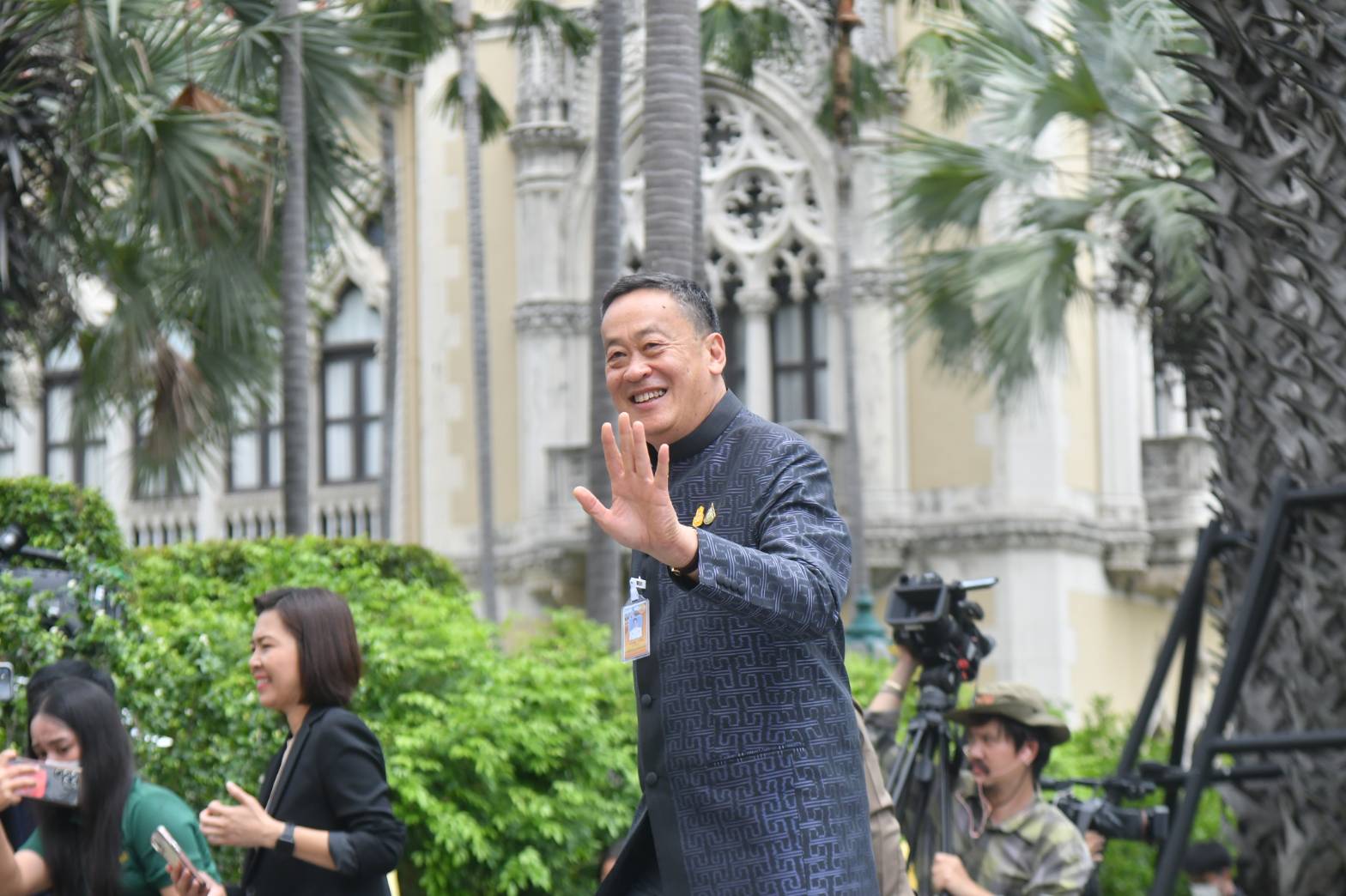 "นายกฯ" แจงเช่าเหมาลำการบินไทยร่วมประชุม UNGA78 ราคาถูกกว่า ยันไม่มี "นักธุรกิจ" ไปด้วย เผย "พิชิต" ช่วยงานด้านกฎหมาย
