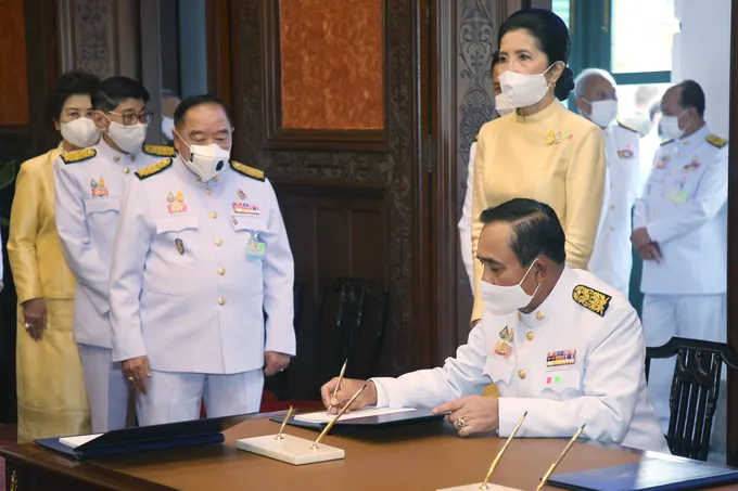 เฉลิมพระเกียรติในหลวงร.10