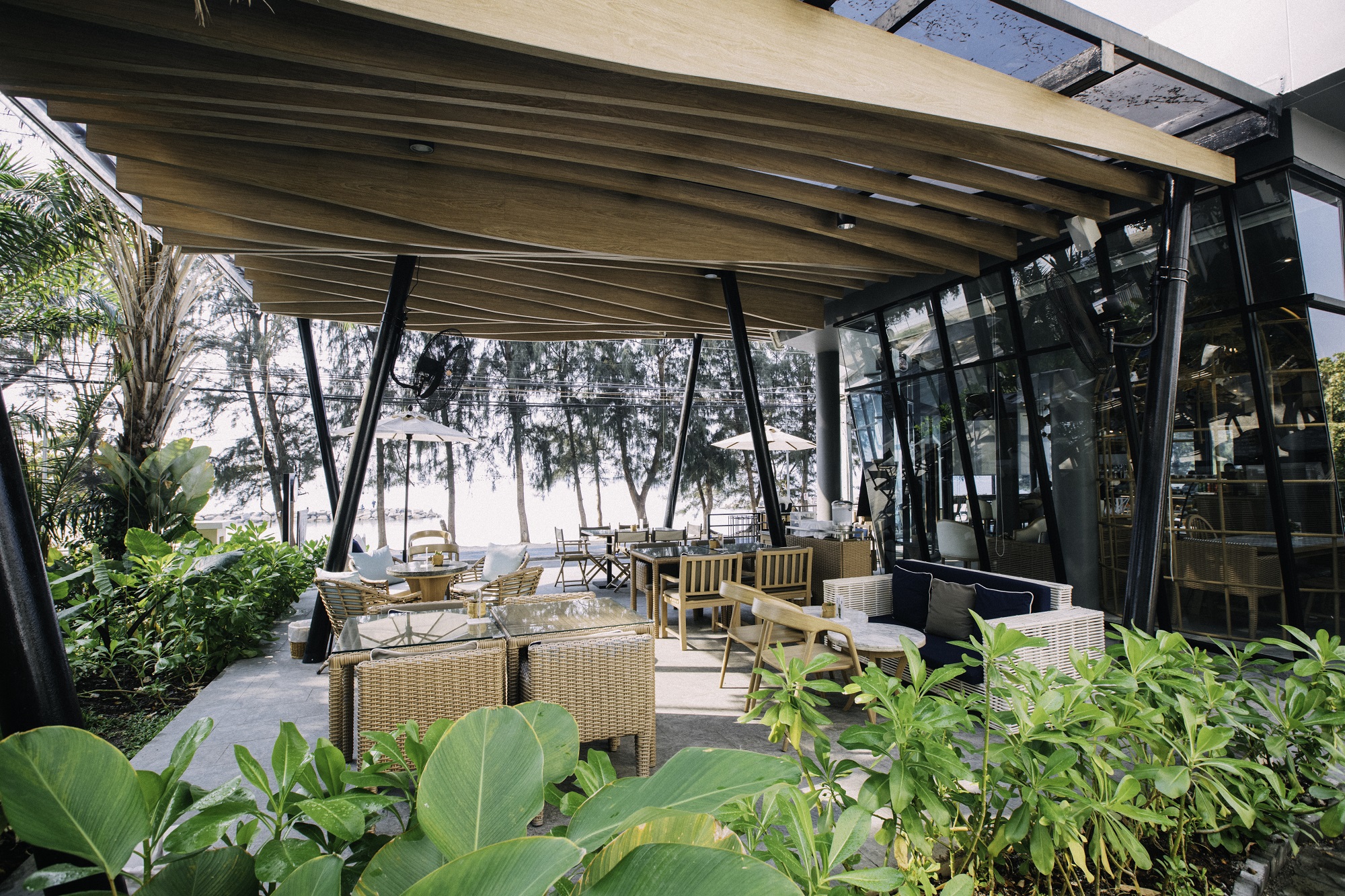 สัมผัสคาเฟ่สุดชิคริมทะเล’คาเฟ่ แคนทารี ระยอง บายเดอะซี’ พร้อมเมนูซิกเนเจอร์สูตรเด็ด