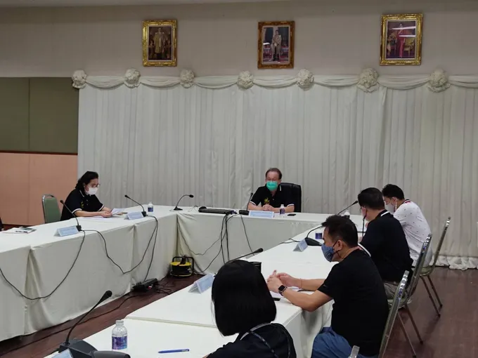 เขตดอนเมือง ประชุมหารือวางแผนตามมาตรการป้องกันการแพร่ระบาด covid 19  พร้อมตรวจจุดคัดกรอง แค้มป์ที่พักแรงงานบริษัทอิตาเลี่ยนไทย 