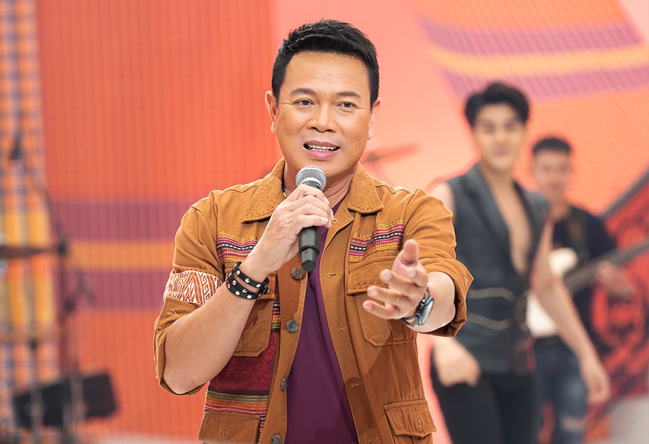 "มนต์แคน แก่นคูน" ครองแชมป์ศิลปินยอดสตรีมบนยูทูปสูงสุดในไทย 3 ปีซ้อน