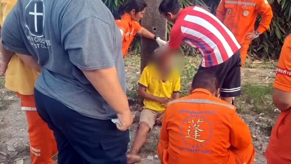 เพื่อนรักต่างวัยเมาเดือด! ทะเลาะ–ทำร้ายกันหน้ารีสอร์ทระยอง เลือดอาบทั้งคู่