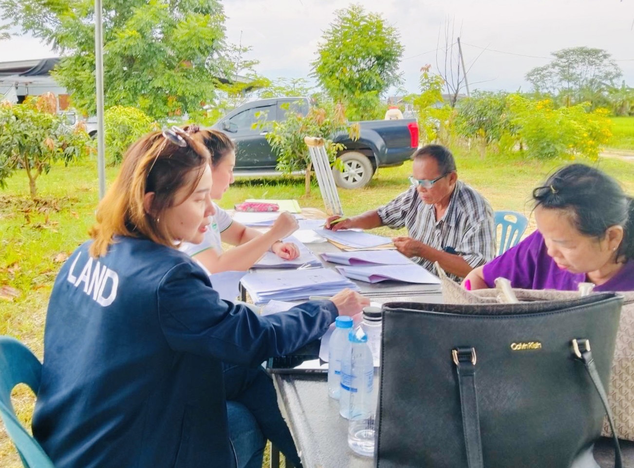 “ธนาคารที่ดิน” ทำสัญญาเช่าซื้อที่ดิน วสช.เกษตรยั่งยืนบ้านดงหลวง จ.เชียงใหม่