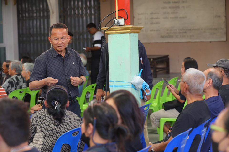 “สมศักดิ์” ควง “สมนึก–จิรพงษ์” ลงพื้นที่นนทบุรี พบประชาชน ชูเลือกคนทำงานจริง เข้าใจปัญหาในพื้นที่