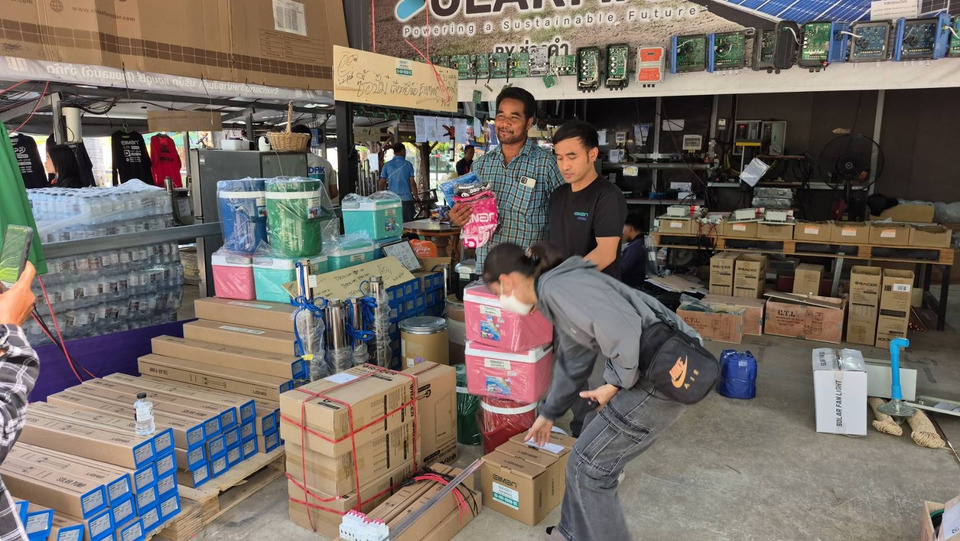 เกษตรกรบุรีรัมย์ พึ่งพาตนเอง แห่ซื้อโซลาร์เซลล์ หนีภัยแล้ง–พิษสงคราม 