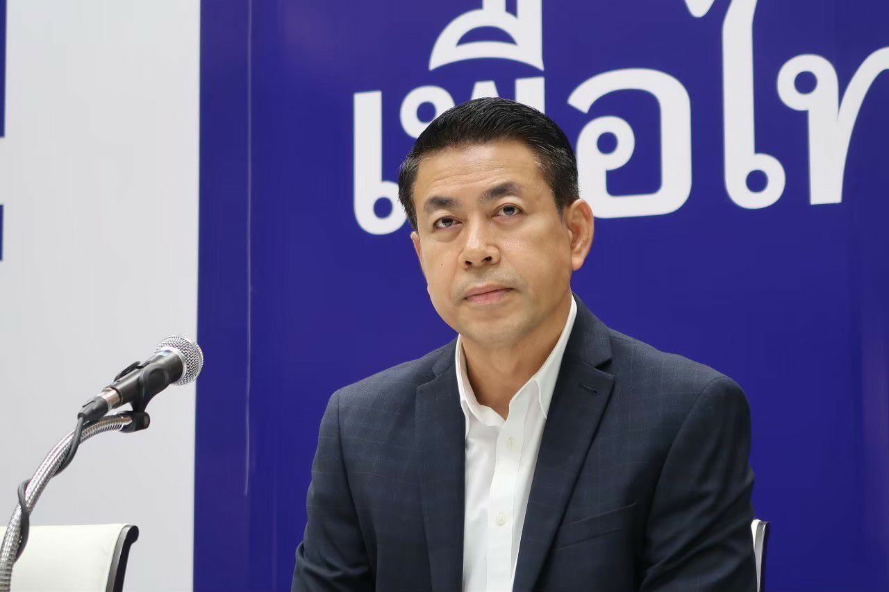 "ชุมสาย" ข้องใจเลขากกต.ตอบไม่เคลียร์ปมจัดพิมพ์คู่มือเลือกตั้งผิดพลาด เบอร์ "เพื่อไทย" หาย ห่วงขนบัตรลต.ล่วงหน้าซ้ำอีก 