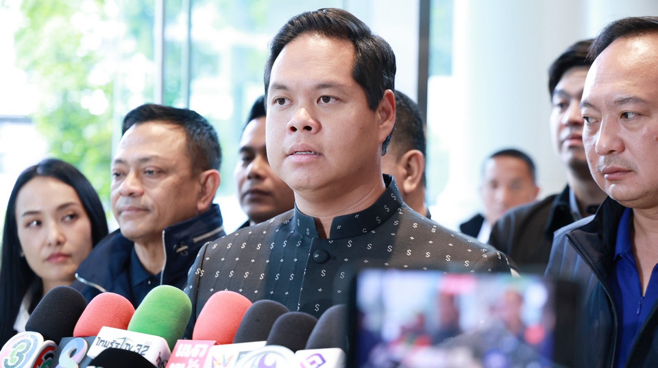 “สรรเพชญ” แถลงความคืบหน้า “สะพานเชื่อมเกาะลันตา–สะพานข้ามทะเลสาบสงขลา” เริ่มก่อสร้างปลายปี 69 สร้างเสร็จปี 72