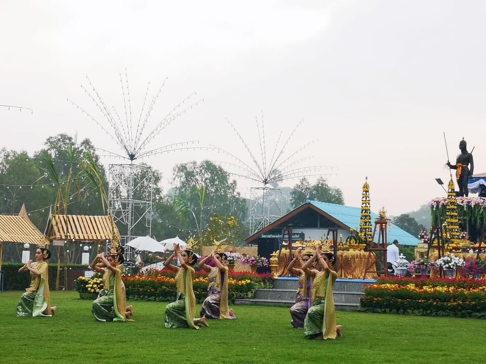 อ่างทอง ทำพิธีบวงสรวง วางพวงมาลาลานสดุดีคนดีศรีแผ่นดิน ถิ่นนรสิงห์ "พันท้ายนรสิงห์"