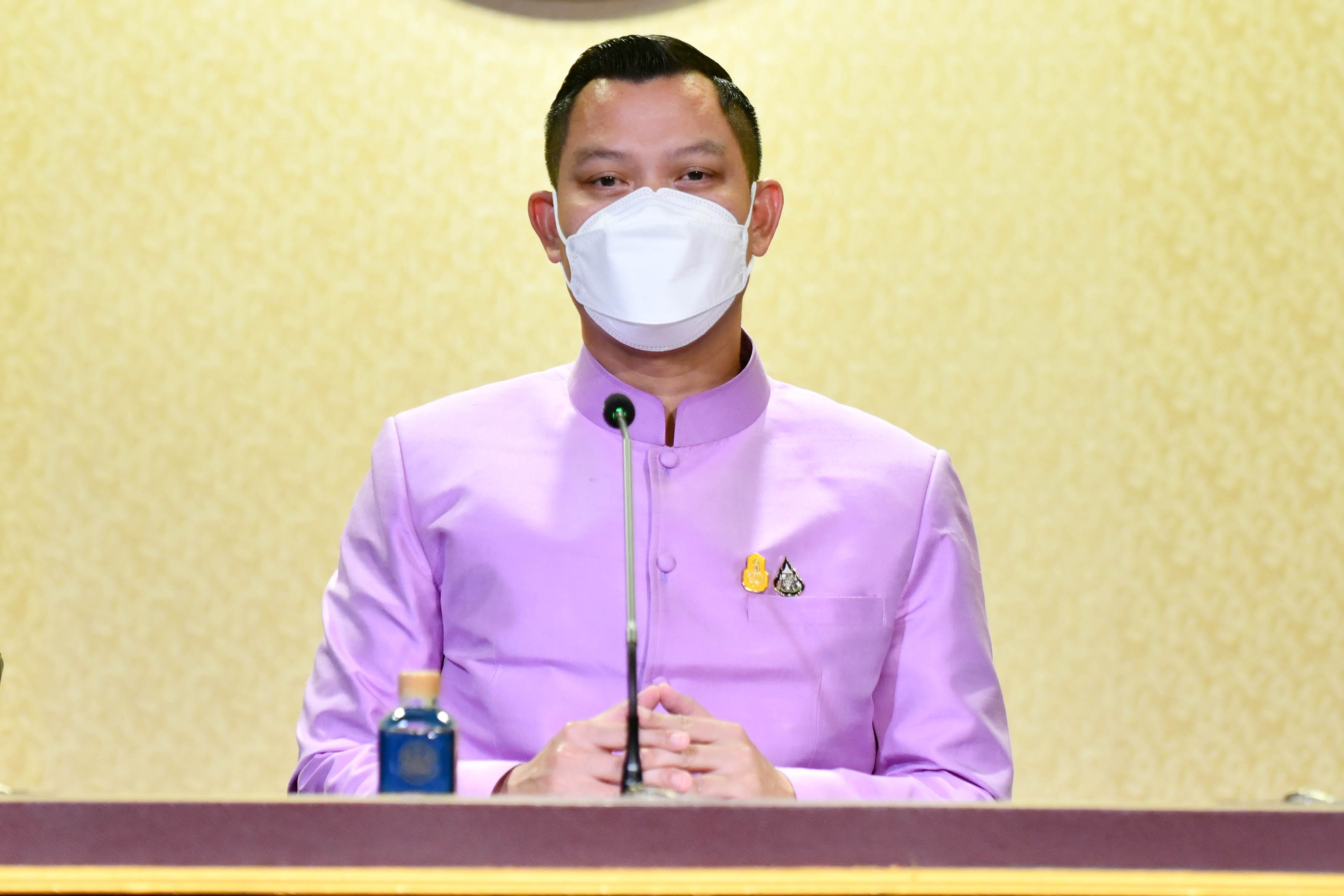 "ธนกร" ขอ "ม็อบรถบรรทุก" เข้าใจรัฐบาล แจงถ้าไม่ตรึงราคาดีเซล ส่อพุ่งถึง 34 บาทต่อลิตร 