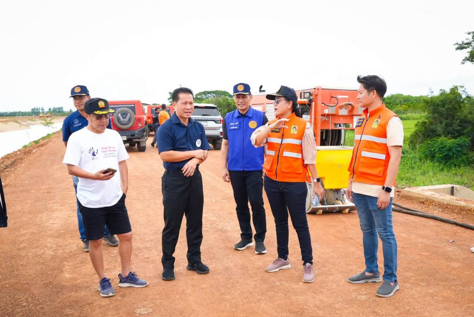 ผู้ว่าฯ สุโขทัย นำส่วนราชการลงพื้นที่ 3 อำเภอ ติดตามสถานการณ์น้ำ