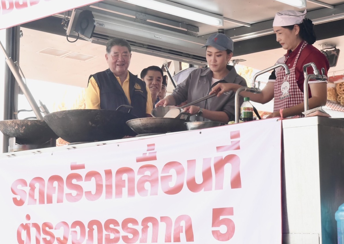 ไม่พลาด! คอหวย แห่ส่องเลขทะเบียนรถ “นายกฯอิ๊งค์” ลุยน้ำช่วยชาวเชียงราย