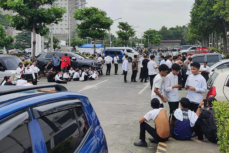 แผ่นดินไหวเขย่า “ตากาล็อก” 7.4 แมกนิจูด พร้อมเตือน “สึนามิ” ชายฝั่งแปซิฟิก
