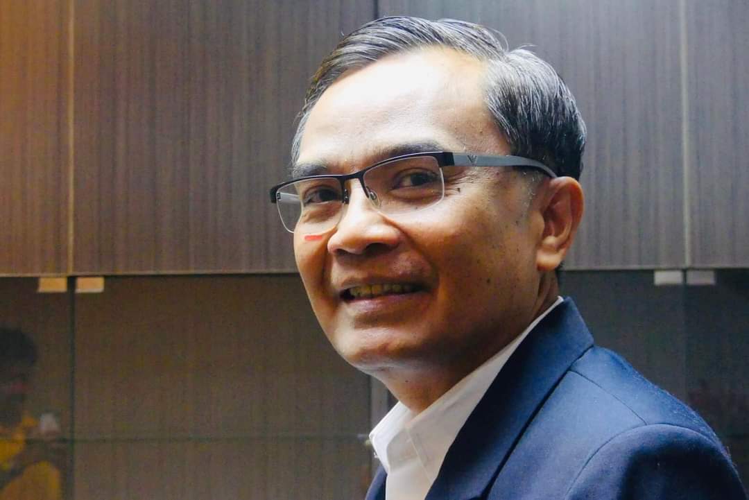 "นิพิฎฐ์" ยันปชป.ทำถูกแล้ว ชี้ "ถาวร" สมัครสมาชิกพรรคใหม่ได้ ไม่ต้องแจ้งลบชื่อ