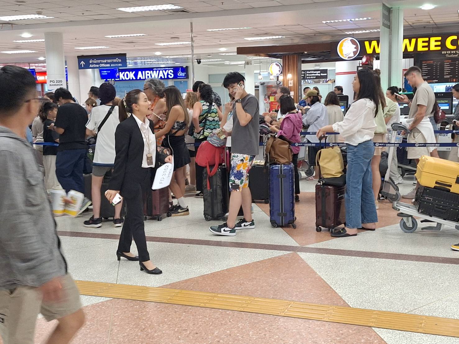 ท่าอากาศยานเชียงใหม่ ระดม จนท.อำนวยความสะดวกผู้โดยสารอย่างเต็มที่ หลังระบบไอทีล่มหลายแห่งทั่วโลก 