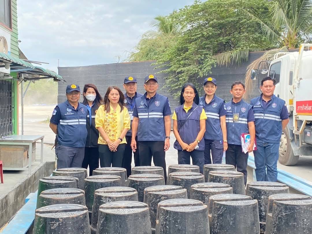 พาณิชย์จังหวัดอ่างทองลงพื้นที่ตรวจสอบสถานการณ์ราคาและปริมาณสินค้ารับซื้อข้าวเปลือกในพื้นที่อำเภอวิเศษชัยชาญ