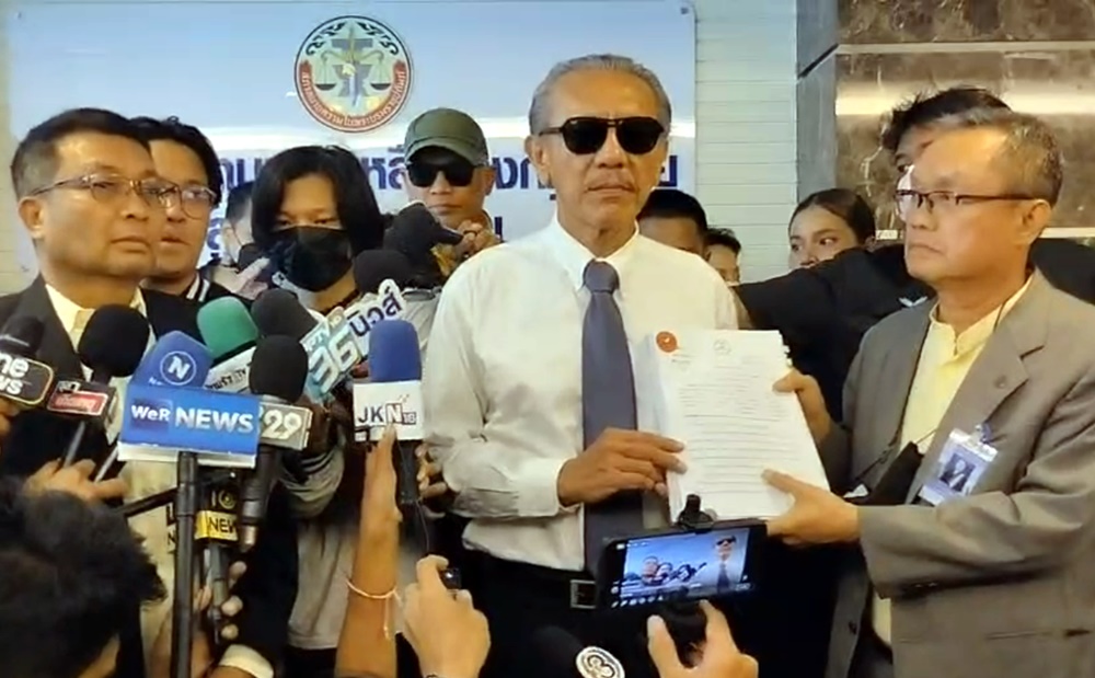 "ชูวิทย์" ร้องสภาทนายความฯ สอบมรรยาท "ทนายตั้ม" จี้ลบชื่อ-เพิกถอนใบอนุญาต