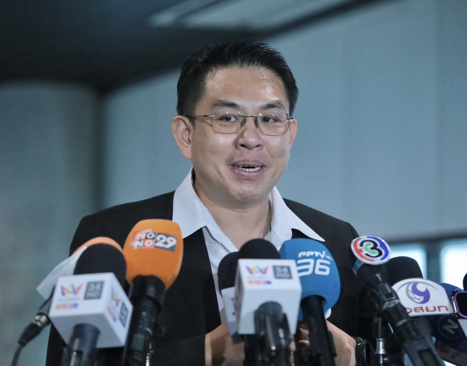 "วิโรจน์" ชี้ยุบสภาเป็นอำนาจนายกฯ ก่อนแก้รัฐธรรมนูญ พร้อมจับมือเพื่อไทยยื่นซักฟอกหากรัฐบาลผิด
