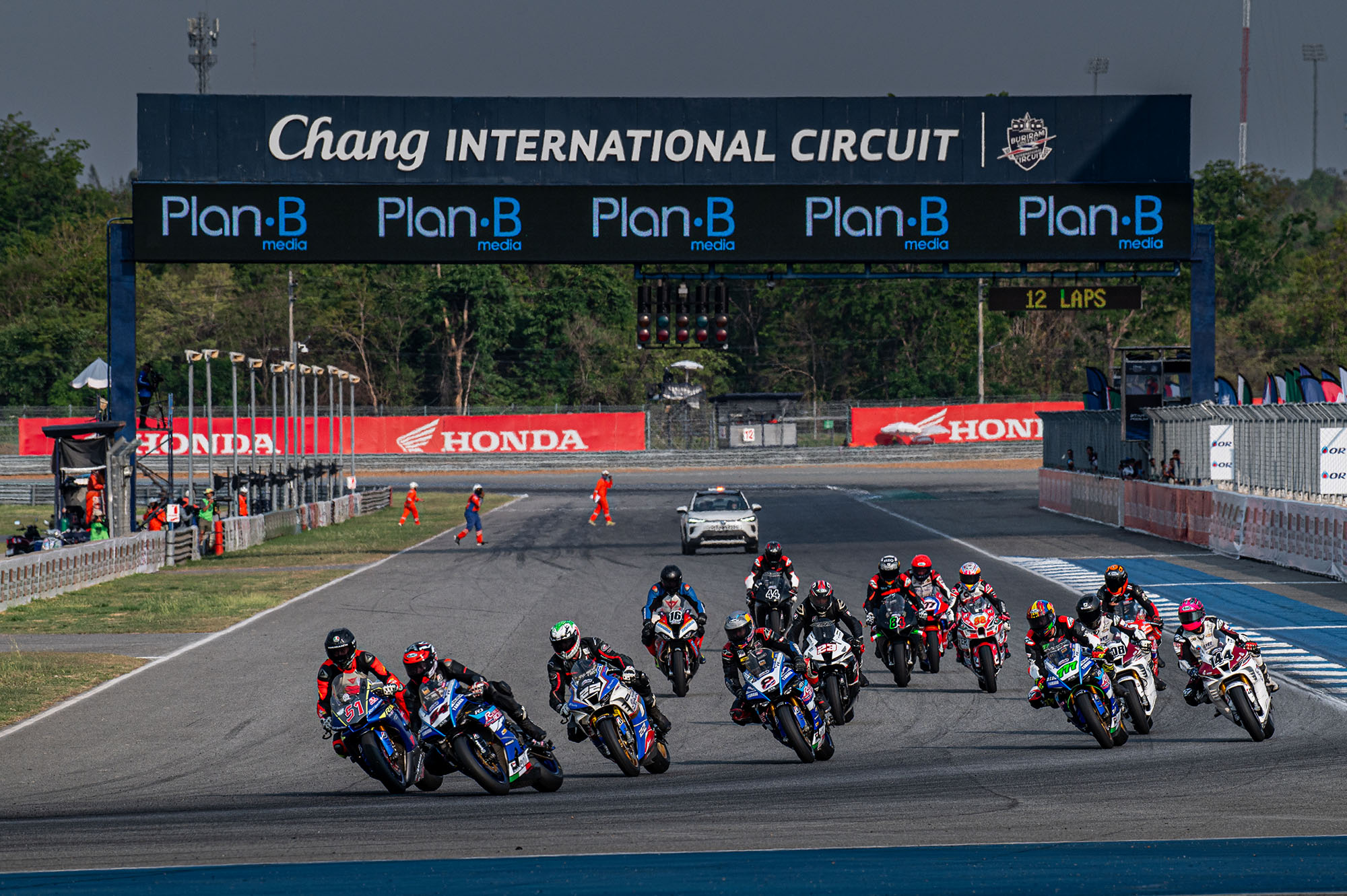 Plan B Media BRIC Superbike ส.2 ของฤดูกาล “เบนซ์ เรซซิ่ง-ดีเจปอ”เปิดใจหลังทำผลงานเยี่ยมสองล้อทางเรียบ