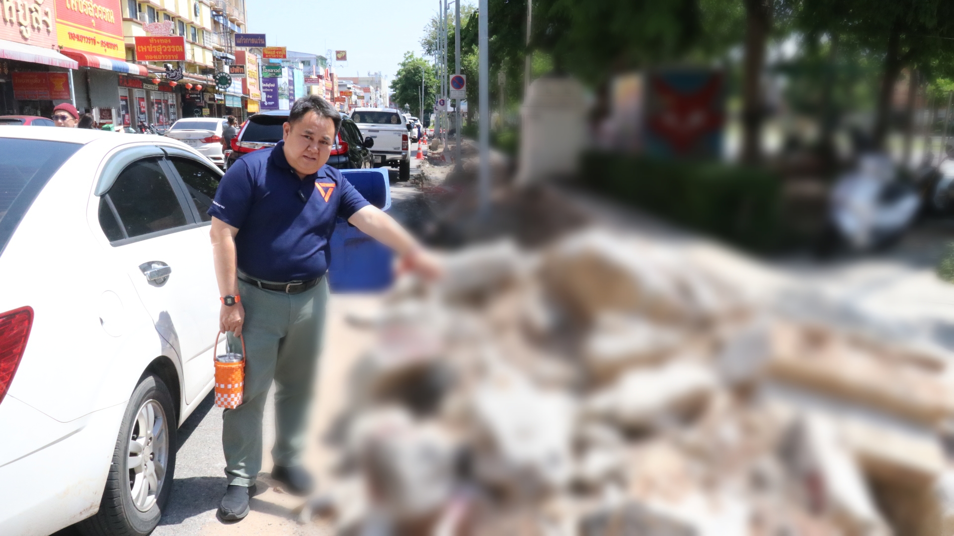 โคราชผู้รับเหมาทิ้งงานปรับปรุงทางเดินเท้ารอบลานย่าโม  ส.ส ปชน.จี้หน่วยงานเอาผิด