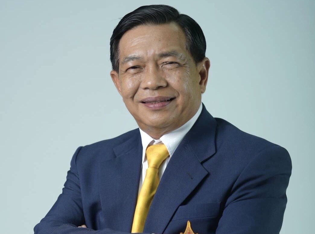 ลือสะพัด!! "อลงกรณ์" ย้ายค่ายไปเพื่อไทย เจ้าตัวแจงสร้างมิติใหม่ "การเมืองไร้รอยต่อ"