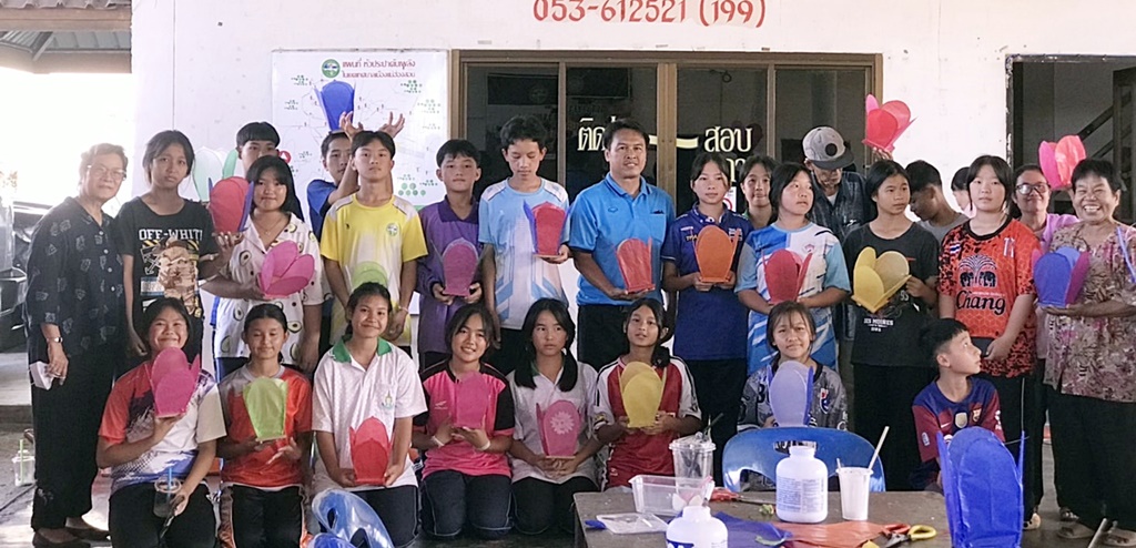 สสส. หนุนเยาวชนแม่ฮ่องสอน เรียนรู้การประดิษฐ์โคมไตโบราณ ห่างไกลเครื่องดื่มแอลกอฮอล์-ยาเสพติด